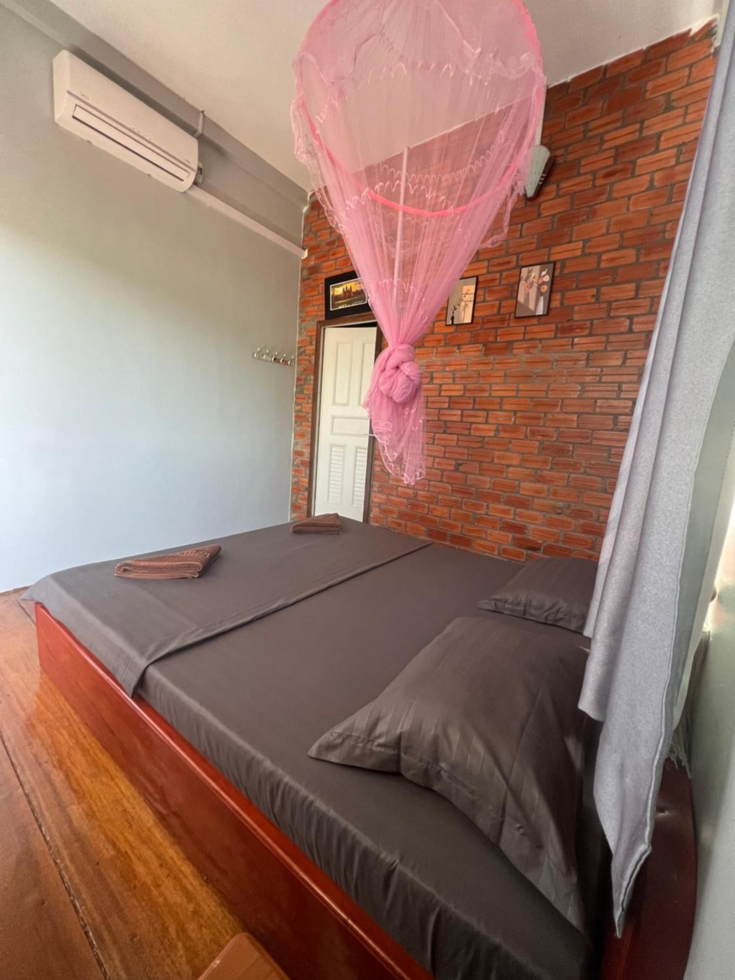 Ing Ing Guesthouse كوه رونغ ساملوم المظهر الخارجي الصورة