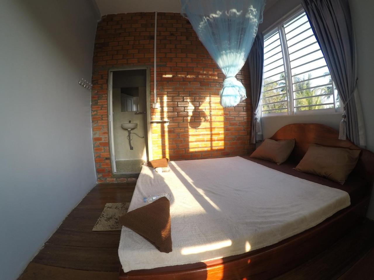 Ing Ing Guesthouse كوه رونغ ساملوم المظهر الخارجي الصورة
