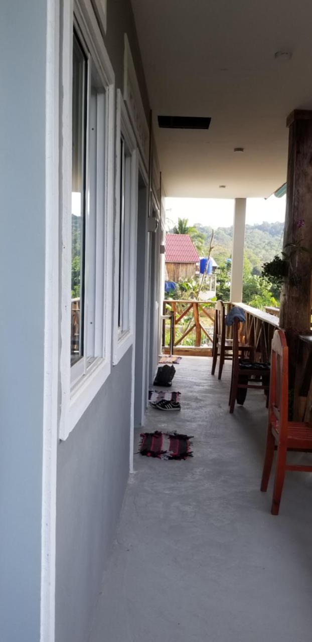 Ing Ing Guesthouse كوه رونغ ساملوم المظهر الخارجي الصورة